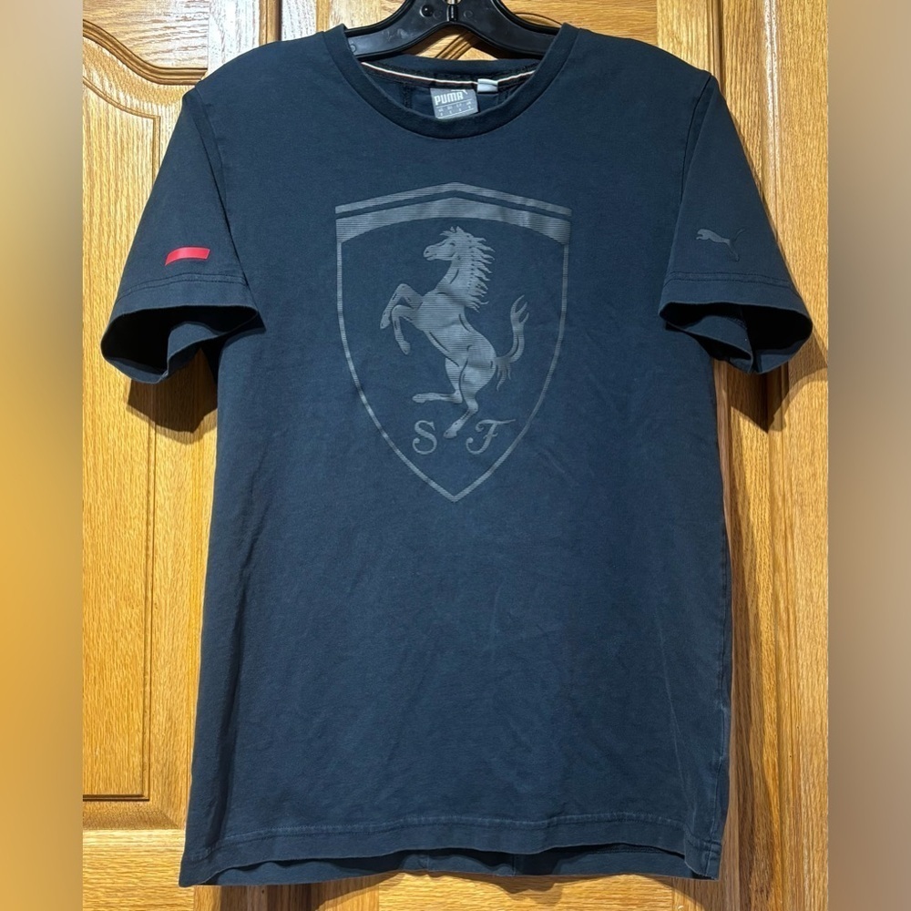 Puma Ferrari Men's Formula 1 Black T-Shirt Size Small